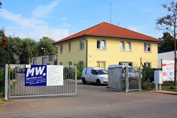 martin warnick service firmengebauede in guestrow